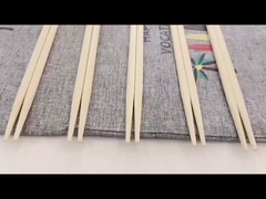 Zwei Stäbchen für ein Restaurant